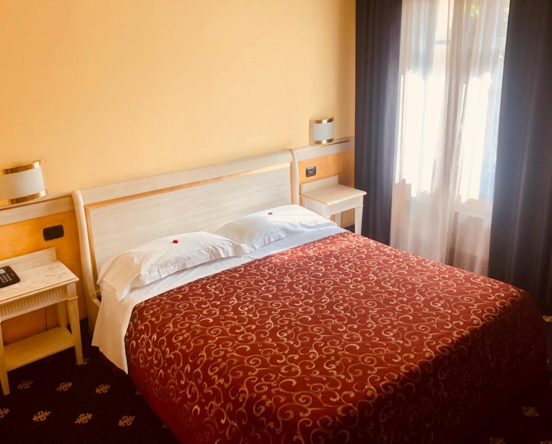 Motel Malpensa Inn & Hotel-Airport Казе Нуове Екстериор снимка