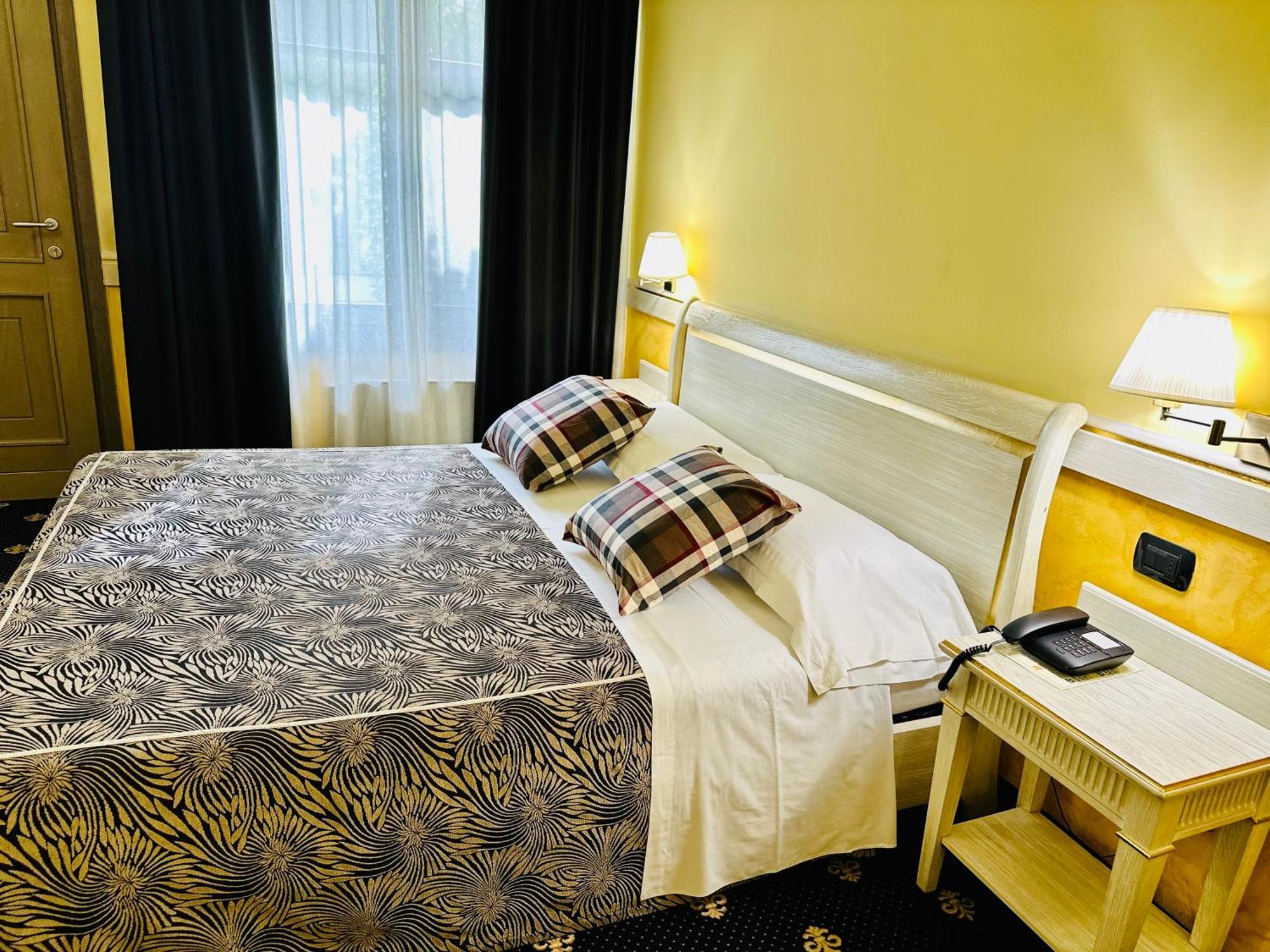 Motel Malpensa Inn & Hotel-Airport Казе Нуове Екстериор снимка