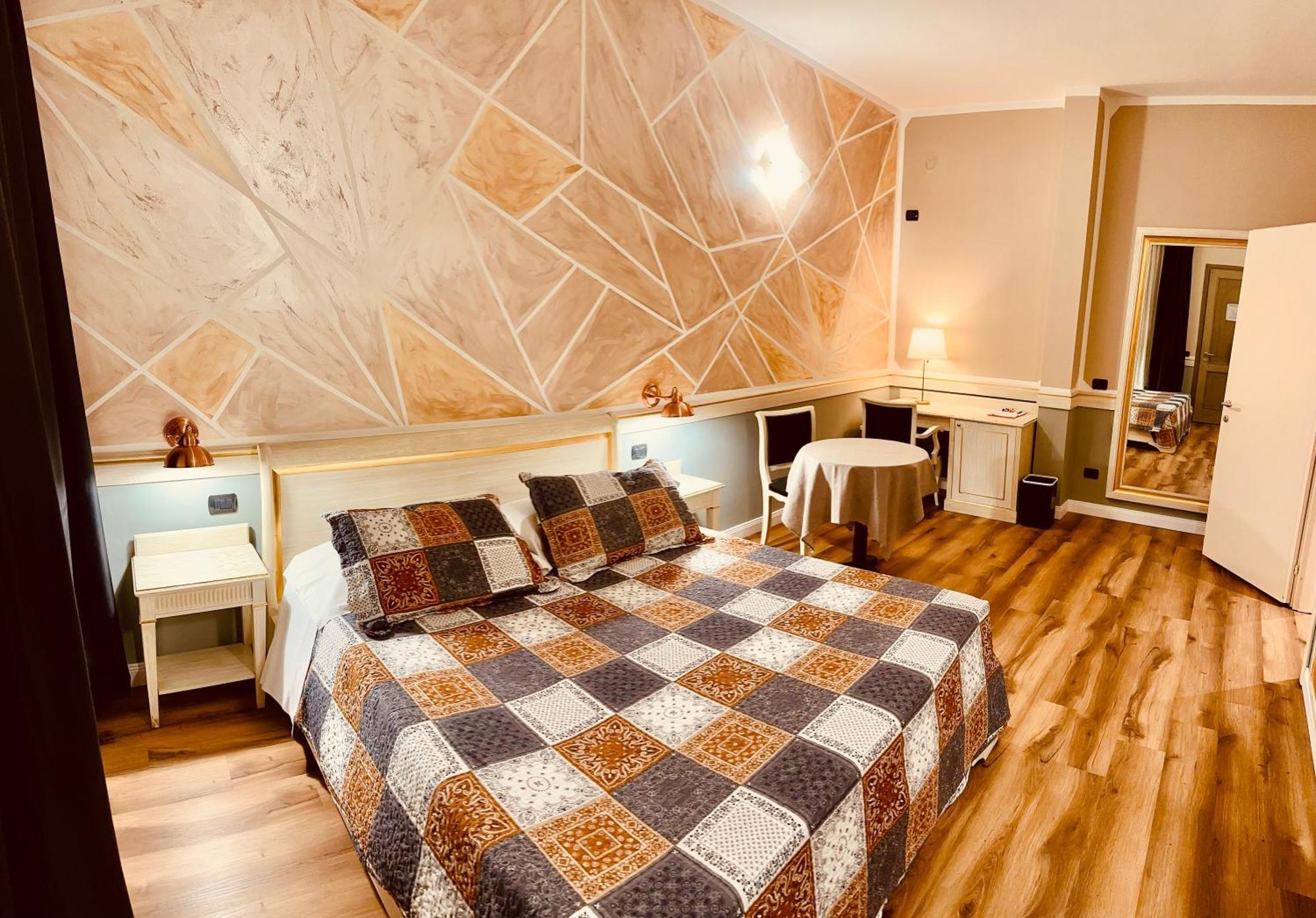 Motel Malpensa Inn & Hotel-Airport Казе Нуове Екстериор снимка