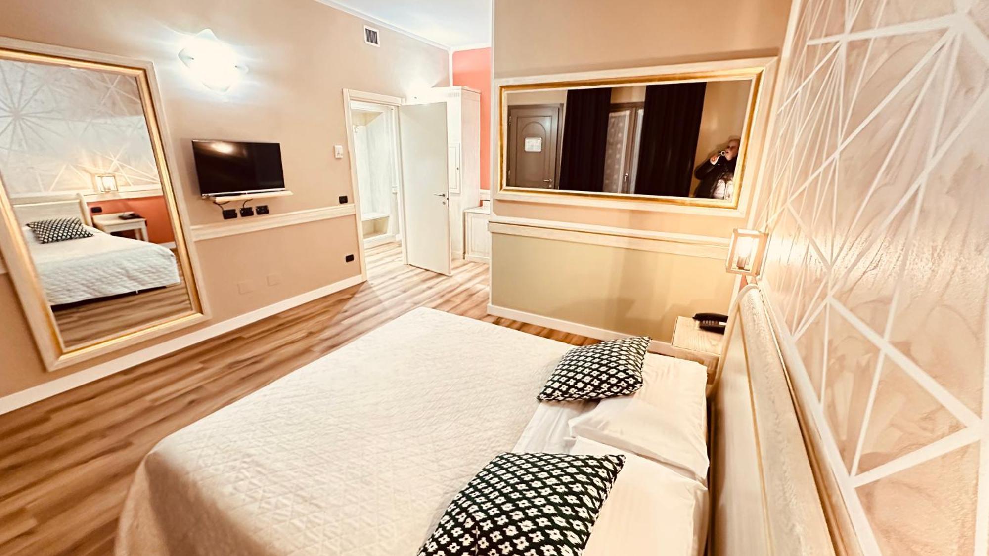 Motel Malpensa Inn & Hotel-Airport Казе Нуове Екстериор снимка